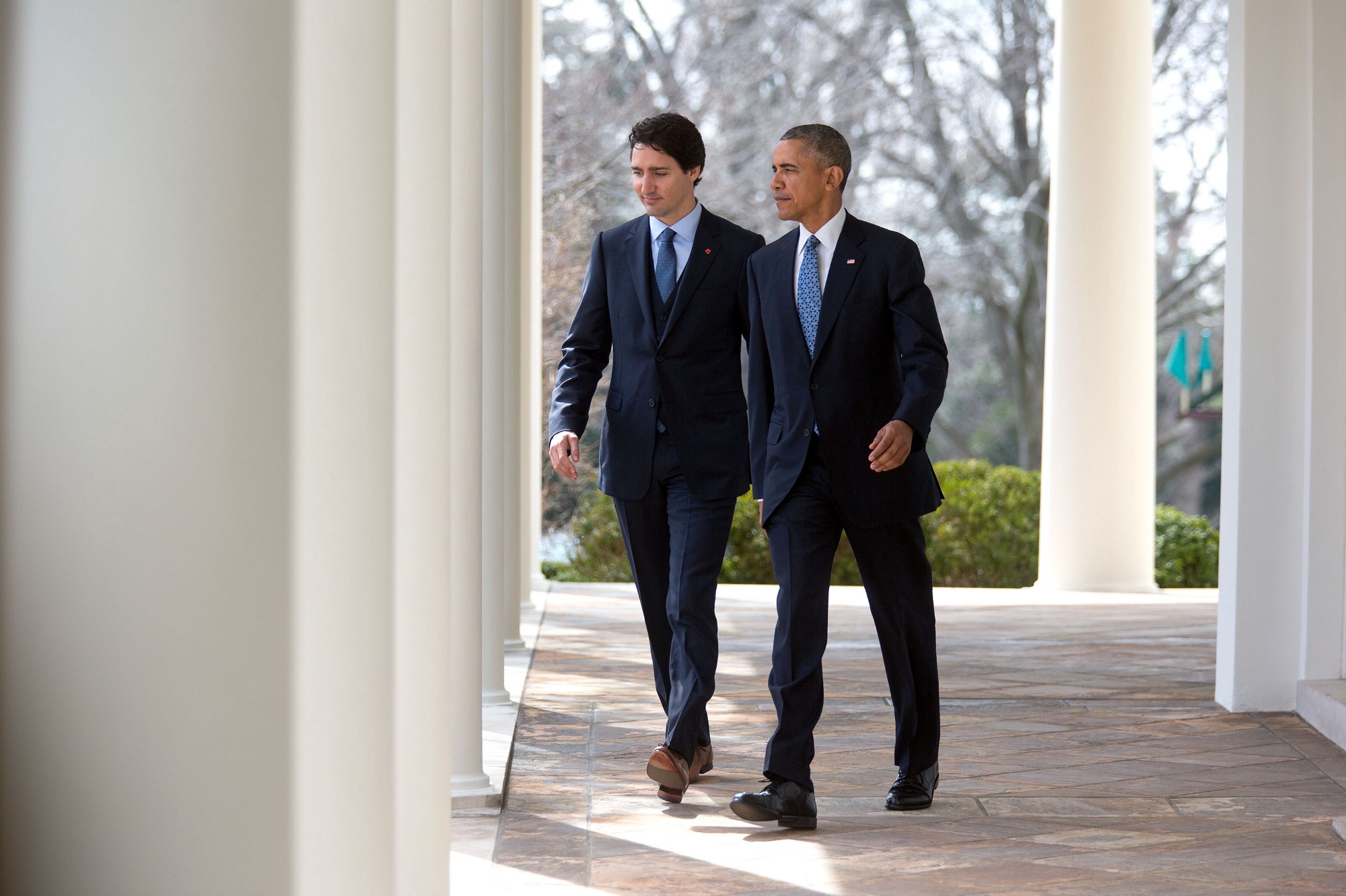 Canadian Prime Minister and U.S. President Barack Obama walk from the Oval Office to the Rose Garden for their joint press conference in Washington D.C. on March 10, 2016. (Official White House Photo by Lawrence Jackson)